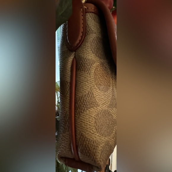 Coach Hamptons Bag - Picture 9 of 15